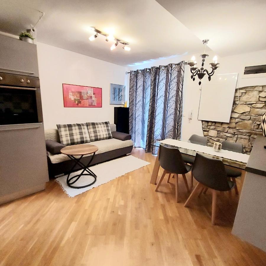 Apartments Stella - Parking Piran Exterior foto